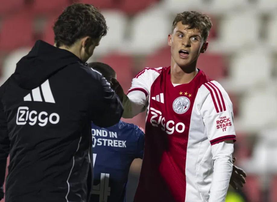 奇异果体育app-小伊布：我来阿贾克斯是为了做自己，而不是因为其他任何事